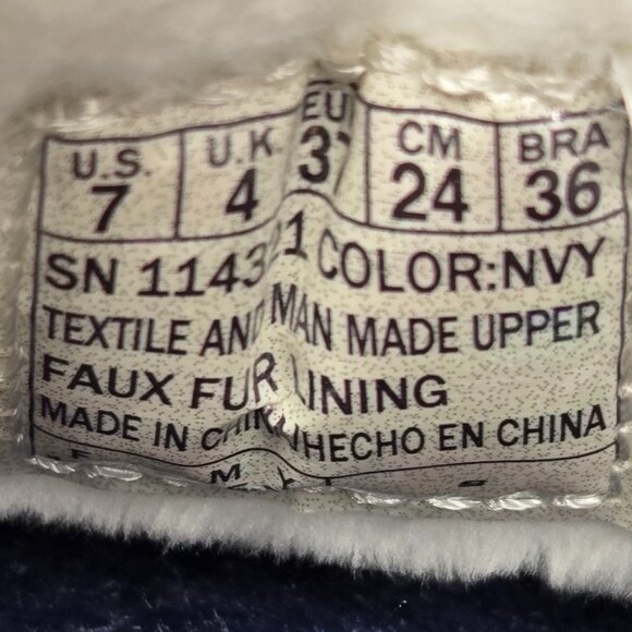 Bob's by Skechers Drift Puffer Loafers Women's Fleece Lined Comfy Winter Wear 7 - Picture 9 of 9